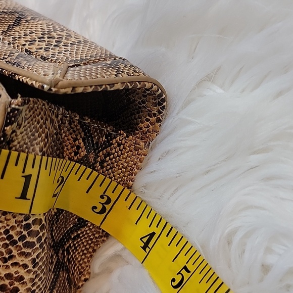 VTG  | Sondra Robert's Snakeskin Print Clutch Handbag - Picture 15 of 16